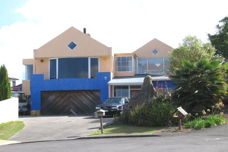 Photo of property in 16 Westergrove Place, West Harbour, Auckland, 0618