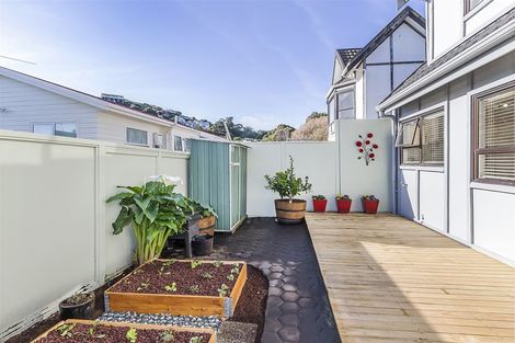 Photo of property in 20b Acheron Road, Paremata, Porirua, 5026