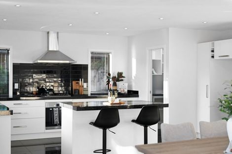 Photo of property in 5 Briar Rose Court, Huntington, Hamilton, 3210