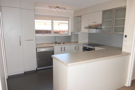 Photo of property in 92 Long Melford Road, Awapuni, Palmerston North, 4412