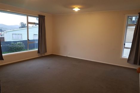 Photo of property in 31 Antrim Crescent, Wainuiomata, Lower Hutt, 5014