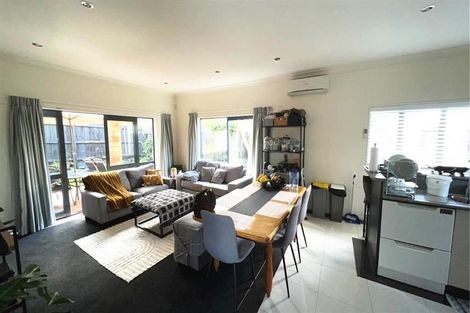 Photo of property in 402 East Tamaki Road, East Tamaki, Auckland, 2013