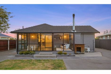 Photo of property in 5 Carbine Place, Sockburn, Christchurch, 8042