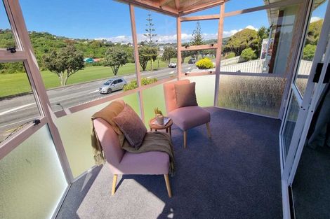 Photo of property in 130 Main Road, Titahi Bay, Porirua, 5022