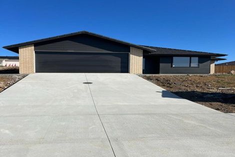 Photo of property in 14 Bathurst Crescent, Pyes Pa, Tauranga, 3112