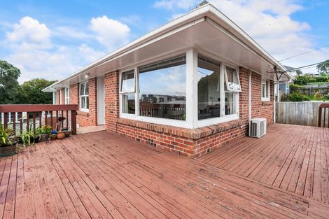 Photo of property in 1/36 Ocean View Road, Northcote, Auckland, 0627