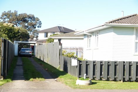 Photo of property in 55 Mcnaughton Avenue, Mangere East, Auckland, 2024