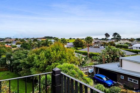 Photo of property in 5 Chatswood Grove, Fitzroy, New Plymouth, 4312