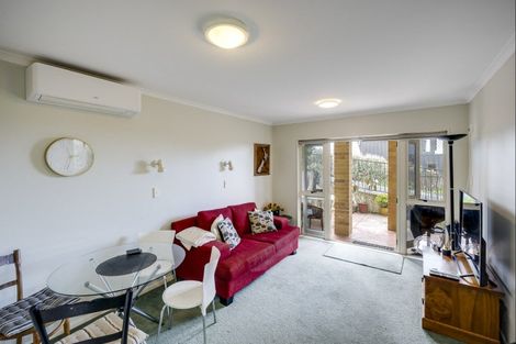 Photo of property in 76a Churchill Drive, Taradale, Napier, 4112