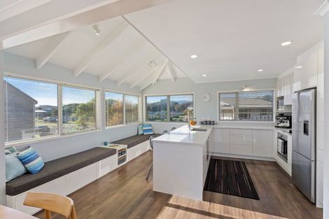 Photo of property in 8 Scott Avenue, Otaki Beach, Otaki, 5512