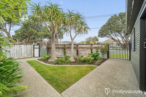 Photo of property in 1 Thornycroft Avenue, Epuni, Lower Hutt, 5011