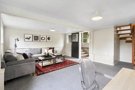 Photo of property in 52 Queenstown Road, Onehunga, Auckland, 1061