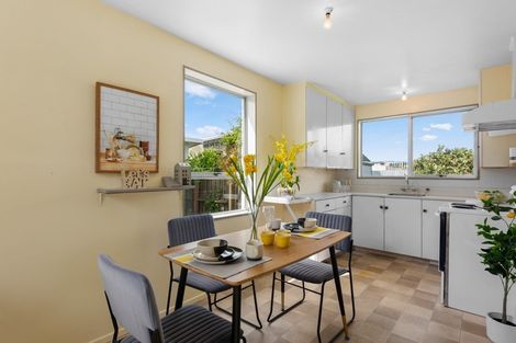 Photo of property in 1/136 Wainoni Road, Avondale, Christchurch, 8061