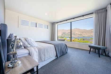 Photo of property in 6 Platinum Ridge, Wanaka, 9305