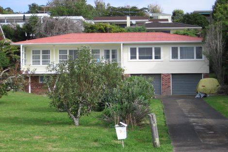 Photo of property in 9 Sunderlands Road, Half Moon Bay, Auckland, 2012