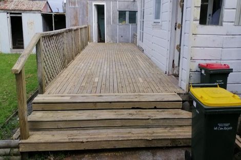 Photo of property in 6 Julian Street, Eltham, 4322