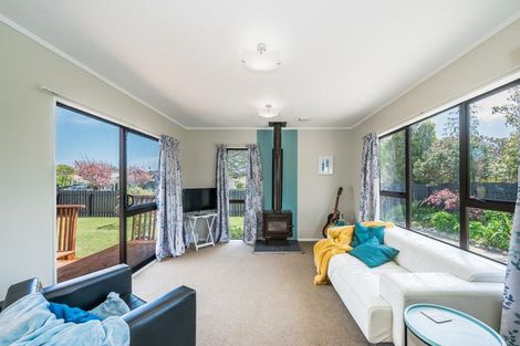 Photo of property in 23 Linwood Drive, Paraparaumu, 5032