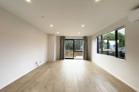 Photo of property in 44a Sylvan Crescent, Te Atatu South, Auckland, 0610