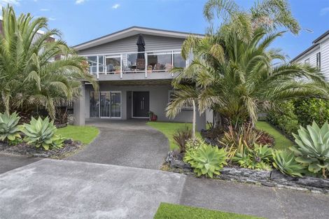 Photo of property in 14 Gulf Crest, Bucklands Beach, Auckland, 2012