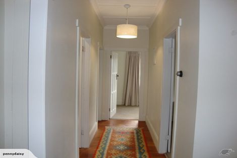 Photo of property in 28 Oakley Avenue, Claudelands, Hamilton, 3214