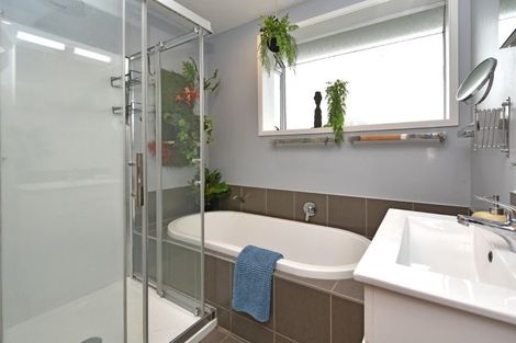 Photo of property in 2/75 Buckleys Road, Linwood, Christchurch, 8062