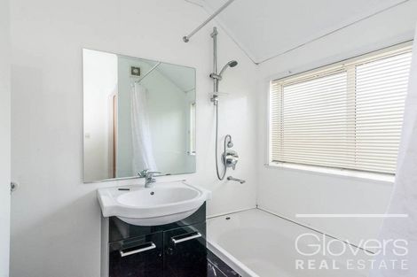 Photo of property in 1/106 West Coast Road, Glen Eden, Auckland, 0602