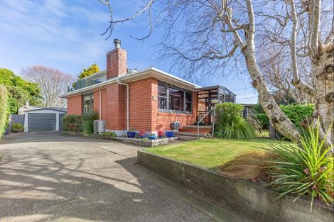 Photo of property in 22 Highbury Drive, Levin, 5510