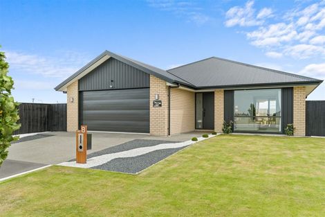 Photo of property in 8 Coach Way, Rolleston, 7614