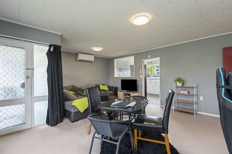 Photo of property in 1a Bristol Crescent, Roslyn, Palmerston North, 4414