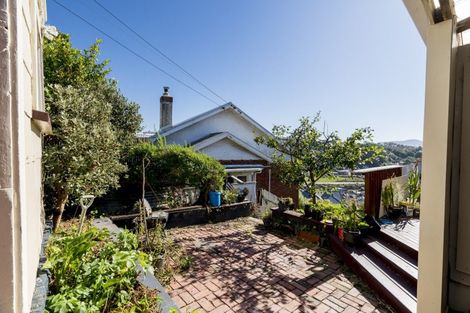 Photo of property in 6 Ryehill Street, Calton Hill, Dunedin, 9012
