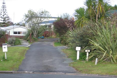 Photo of property in 22 Ngatira Place, Snells Beach, 0920