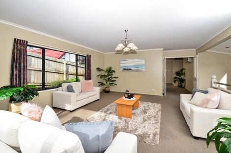 Photo of property in 30 Palm Grove Drive, Western Heights, Hamilton, 3200