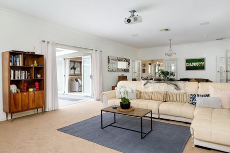 Photo of property in 19 Sherwood Street, Otumoetai, Tauranga, 3110