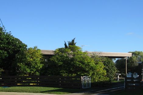 Photo of property in 2/16 Melanie Place, Orewa, 0931