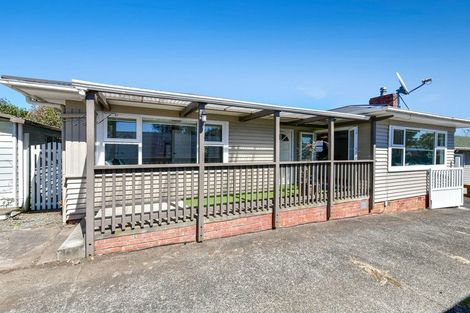 Photo of property in 1/52 Sunnynook Road, Sunnynook, Auckland, 0620