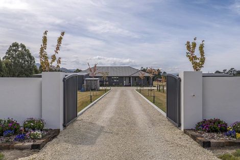 Photo of property in 742 Woodstock Road, Burnt Hill, Oxford, 7495