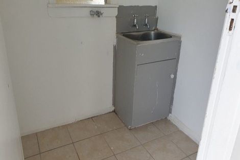 Photo of property in 405 West Coast Road, Glen Eden, Auckland, 0602