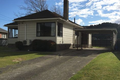 Photo of property in 49 Molesworth Street, Taita, Lower Hutt, 5011