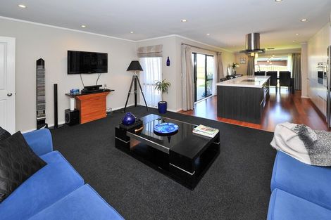 Photo of property in 3 Glenross Drive, Wattle Downs, Auckland, 2103