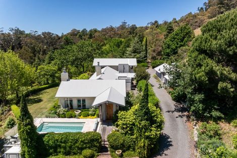 Photo of property in 77 Black Barn Road, Havelock North, 4294