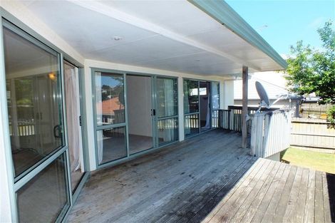 Photo of property in 674a Whangaparaoa Road, Stanmore Bay, Whangaparaoa, 0932