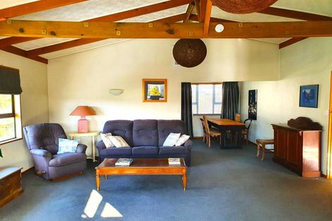 Photo of property in 73 Devon Street, Picton, 7220