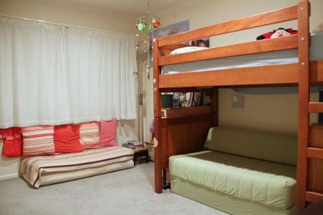 Photo of property in 11 Cascade Way, Paraparaumu, 5032