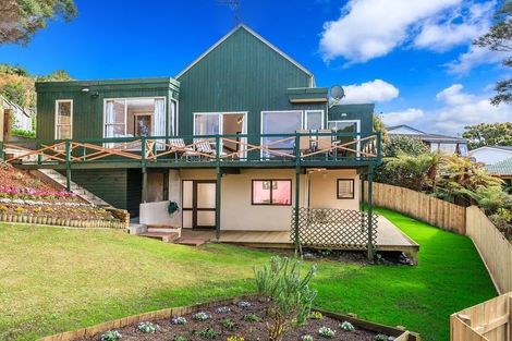 Photo of property in 37 Sunset Road, Totara Vale, Auckland, 0632