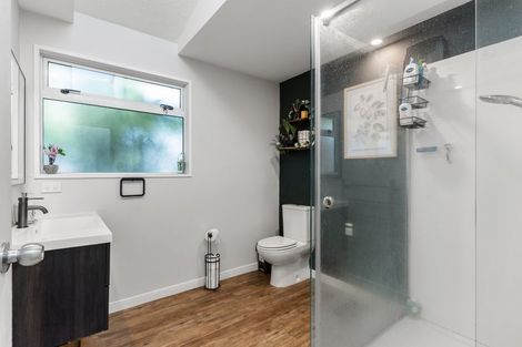 Photo of property in 16 Kruse Place, Redwood, Christchurch, 8051