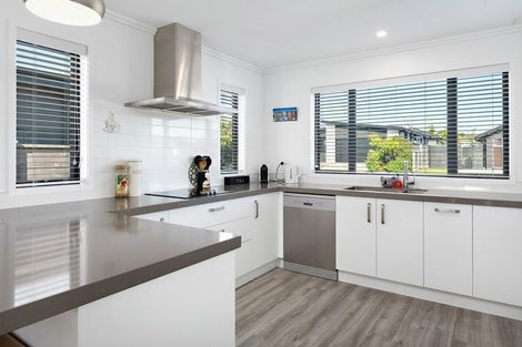 Photo of property in 12 Augusta Rise, Omokoroa, 3114