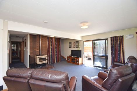 Photo of property in 82 Dunlop Street, Wallacetown, 9816