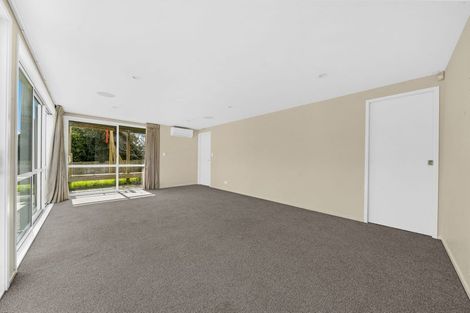 Photo of property in 68 Beechdale Crescent, Pakuranga Heights, Auckland, 2010