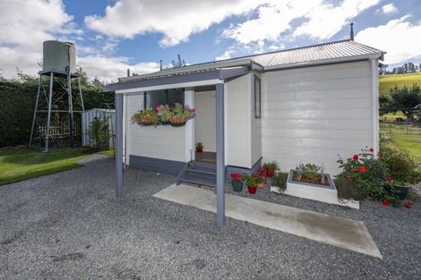 Photo of property in 204 Whitecliffs Road, Whitecliffs, Coalgate, 7673