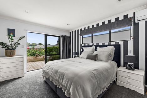 Photo of property in 28 Guthrie Road, Havelock North, 4130